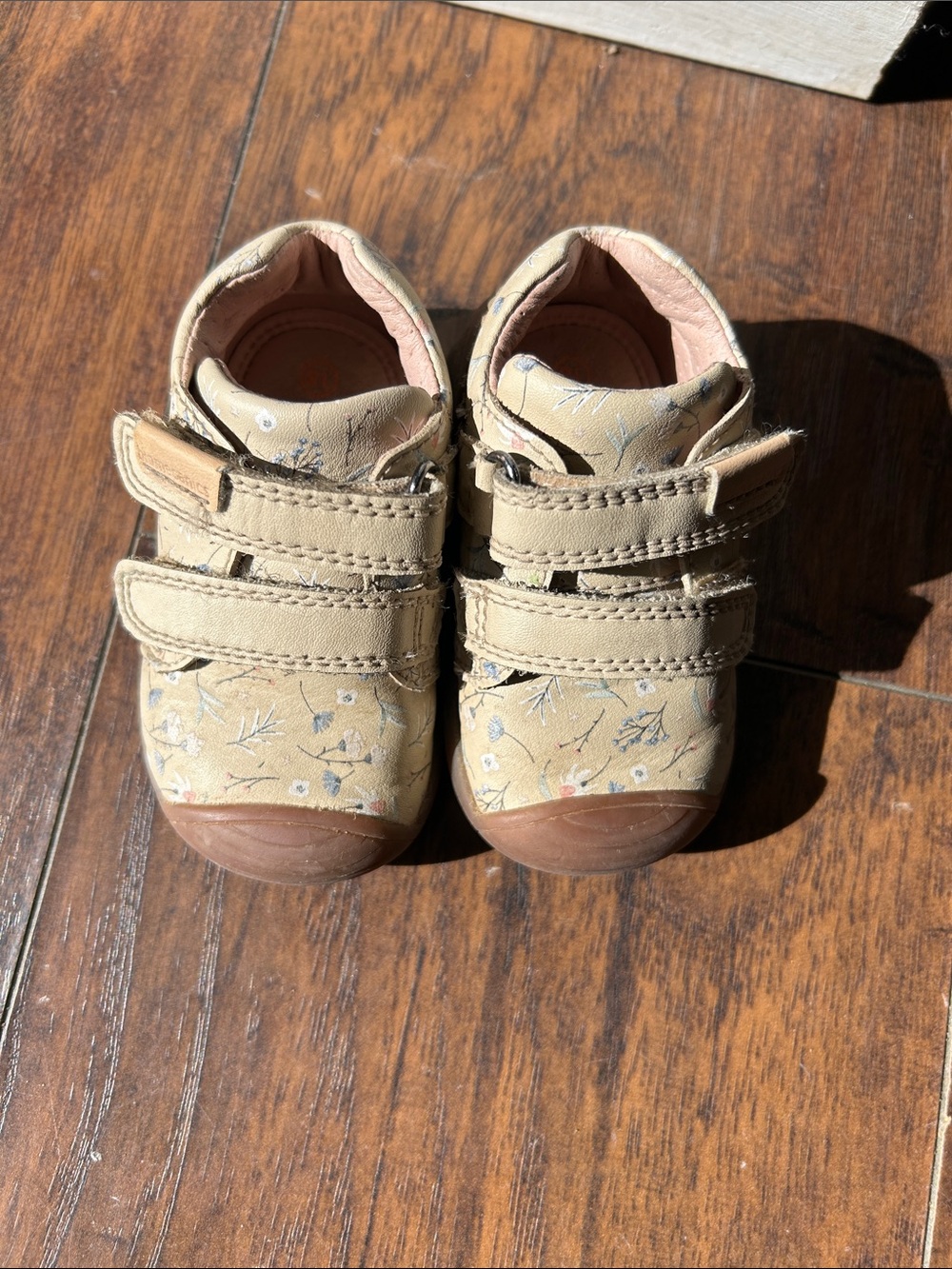 Toddler Velcro Rubber Sole Wildflower Walkers in Beige